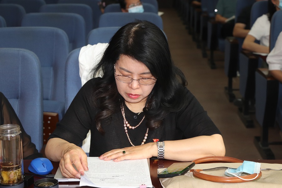 嘉铭分校校长李升华发言