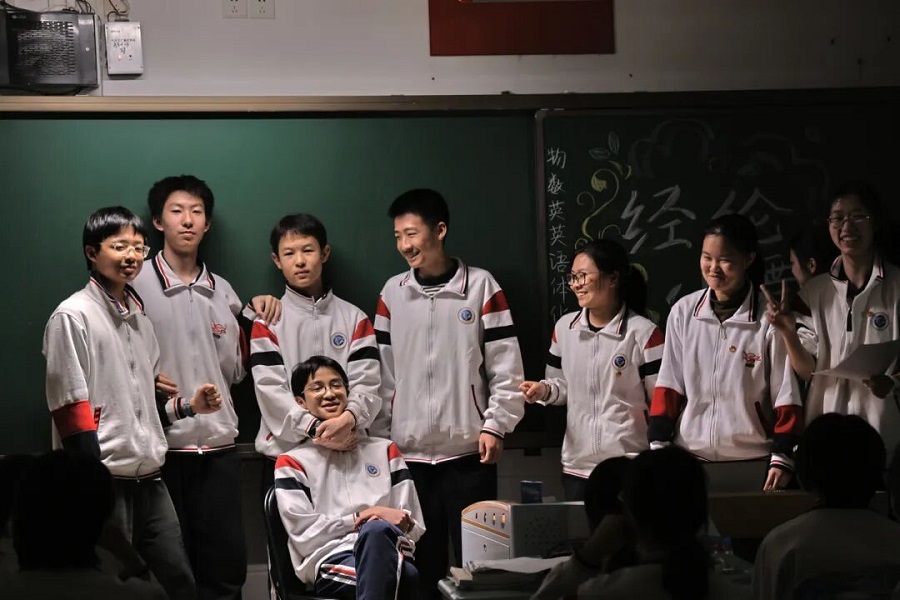 14学生精彩表演--封面